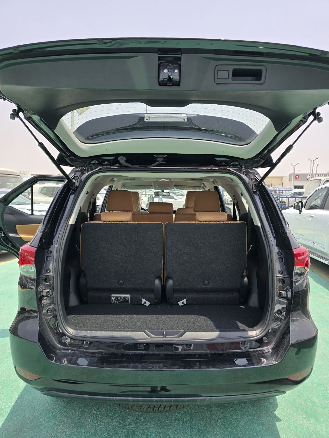 Toyota Fortuner EXR 2.7L (160 HP)