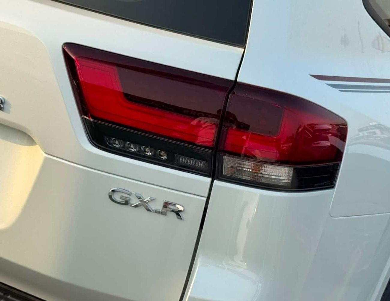 Toyota Land Cruiser GXR TWIN TURBO || 3.5L PETROL V6 | DRIVER PWR SEAT | SUNROOF | COOL BOX (CODE # GXR3B)