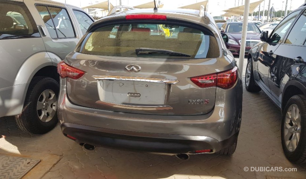 Infiniti FX50 2009 model Gulf specs Full options