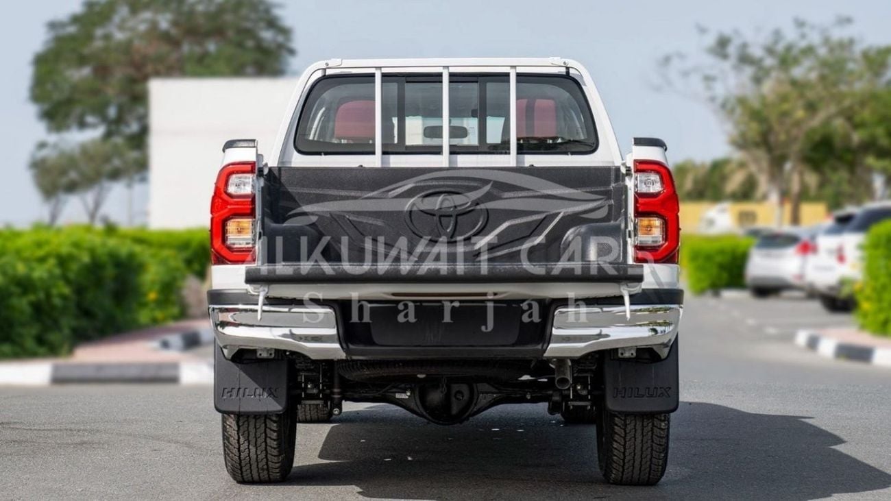 Toyota Hilux TOYOTA HILUX 2.7L Petrol Full Option AT 4X4 2024