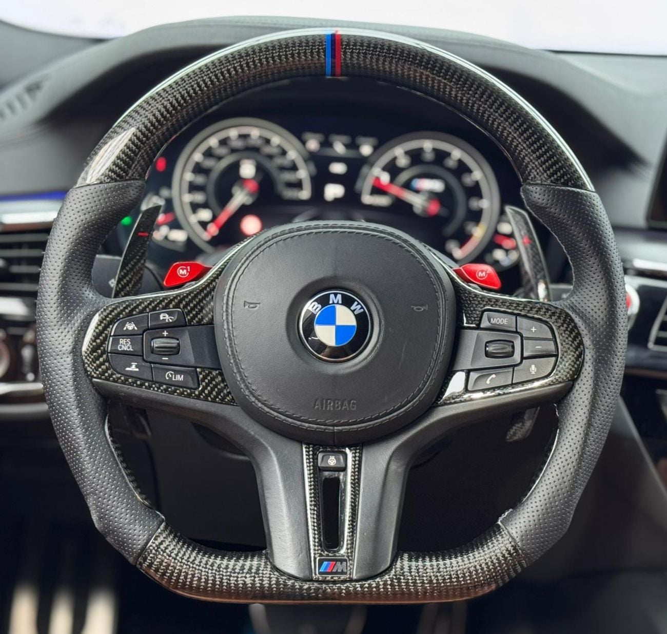 BMW M5 Competition 4.4L (617 HP) 2019 BMW M5 Competition, Warranty, Service History, Korean Specs
