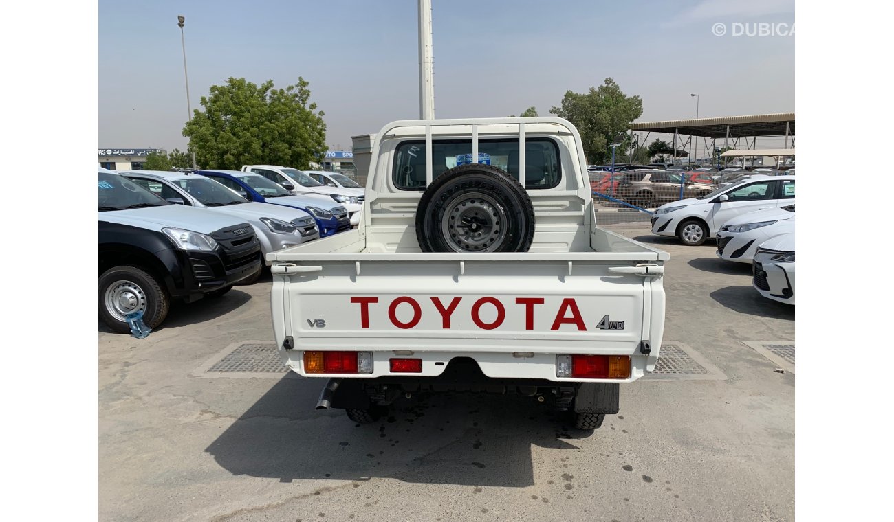 Toyota Land Cruiser Pick Up LX VERSION V8 DIESEL