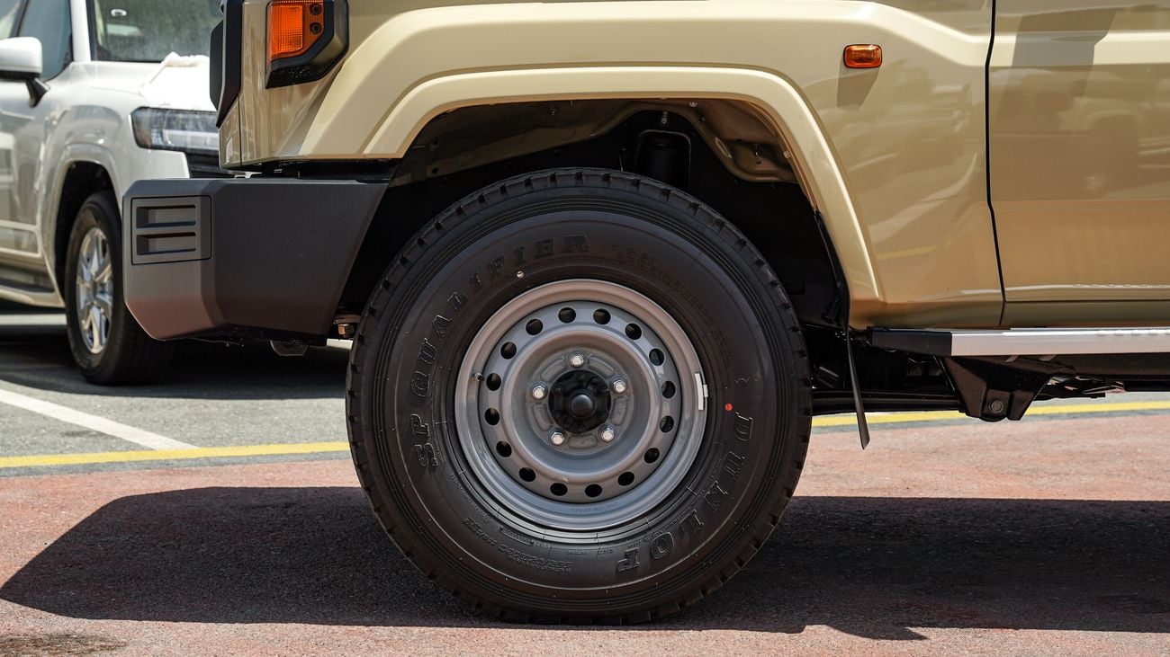 تويوتا لاند كروزر بيك آب