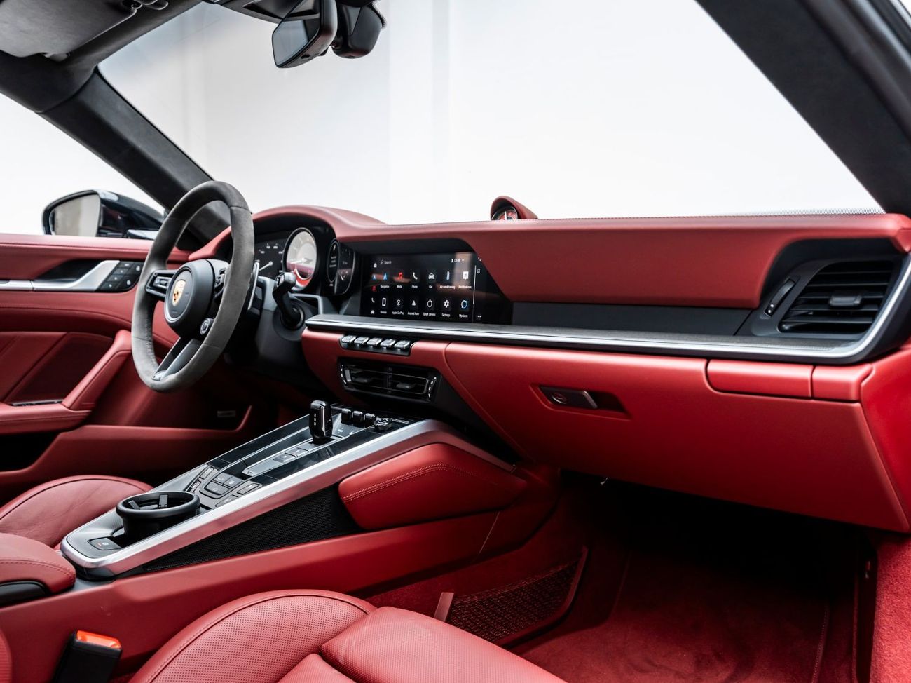 Porsche 911 Turbo S 3.8L (640 HP) Coupe