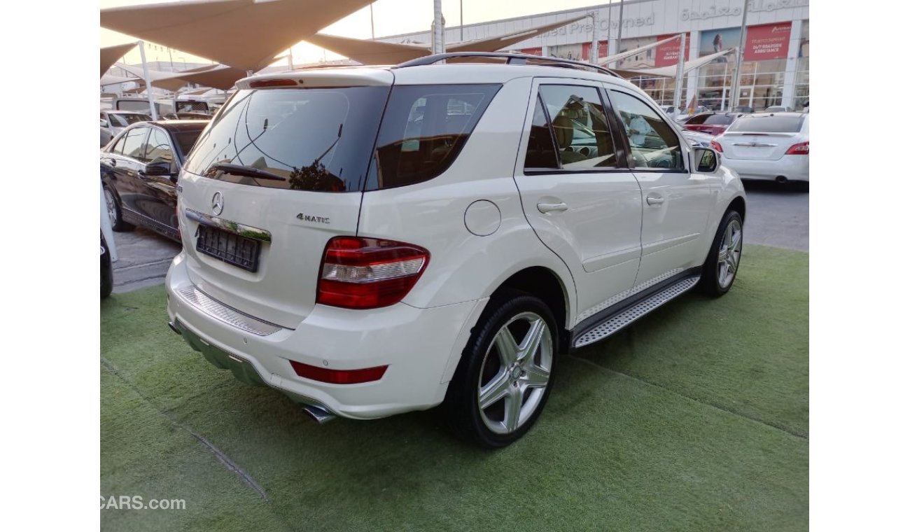 Mercedes-Benz ML 350 Gulf number one model 2009, white color, leather opening, sensors, alloy wheels, cruise control and