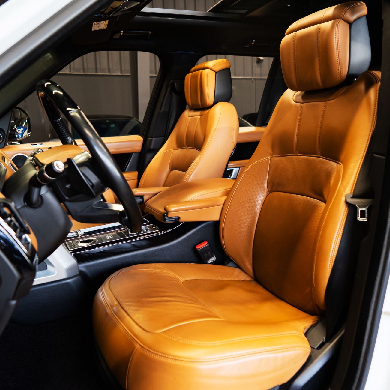 لاند روفر رينج روفر AED 3,257 pm  • 0% Downpayment • Range Rover Vogue SE P400 • 1 Year Warranty