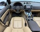 Porsche Cayenne Std 3.6L 2016 Porsche Cayenne, Full Service History, Excellent Condition, GCC