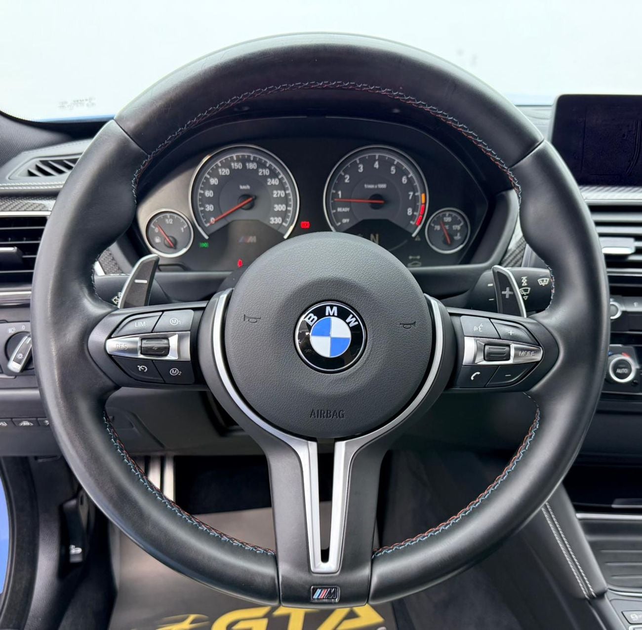 BMW M4 STD 2017 BMW M4 Coupe, Service History, Carbon Fiber Package, Fully Loaded, Excellent Condition, GCC