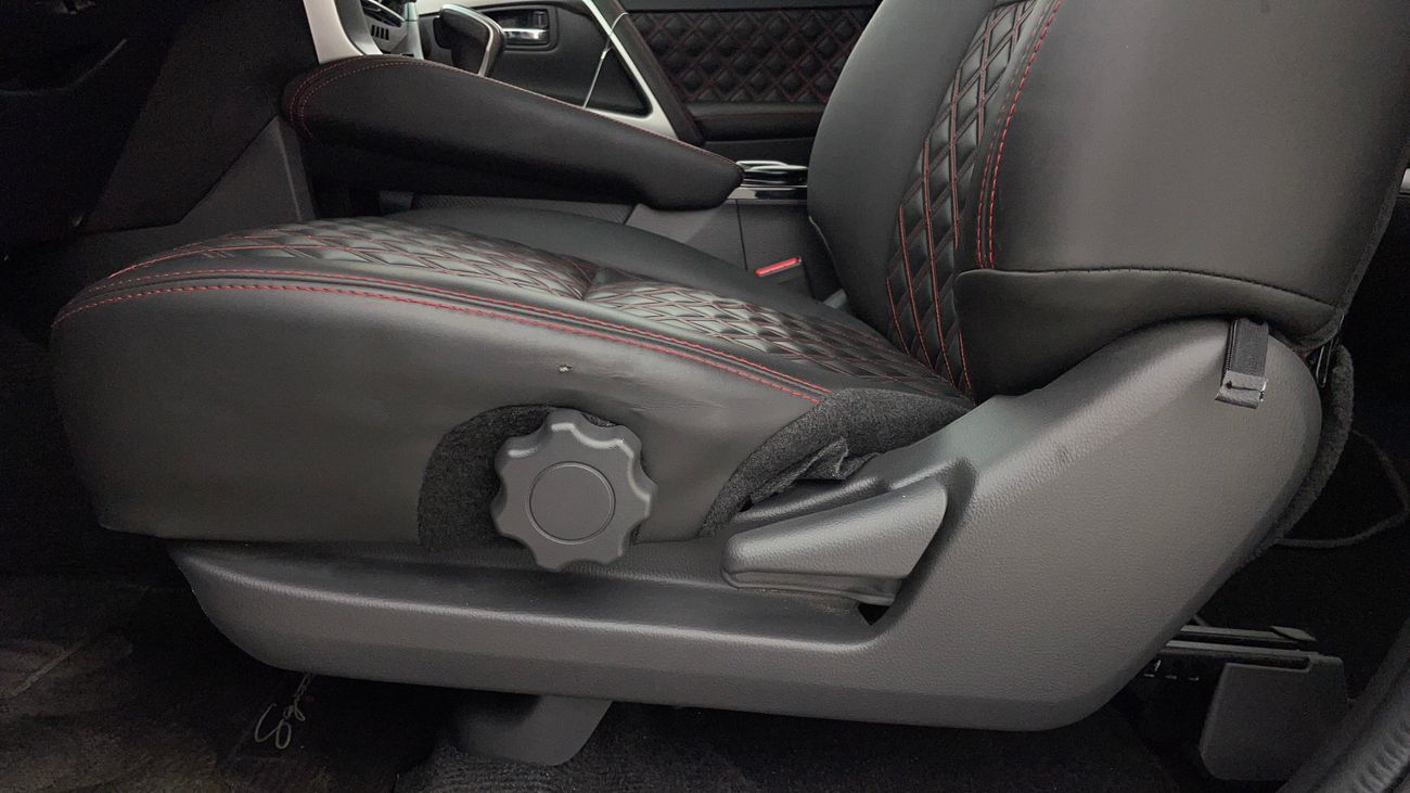 ميتسوبيشي مونتيرو سبورت GLX M/L SIGNATURE EDITION 3 | بدون دفعة مقدمة | اختبار القيادة في المنزل