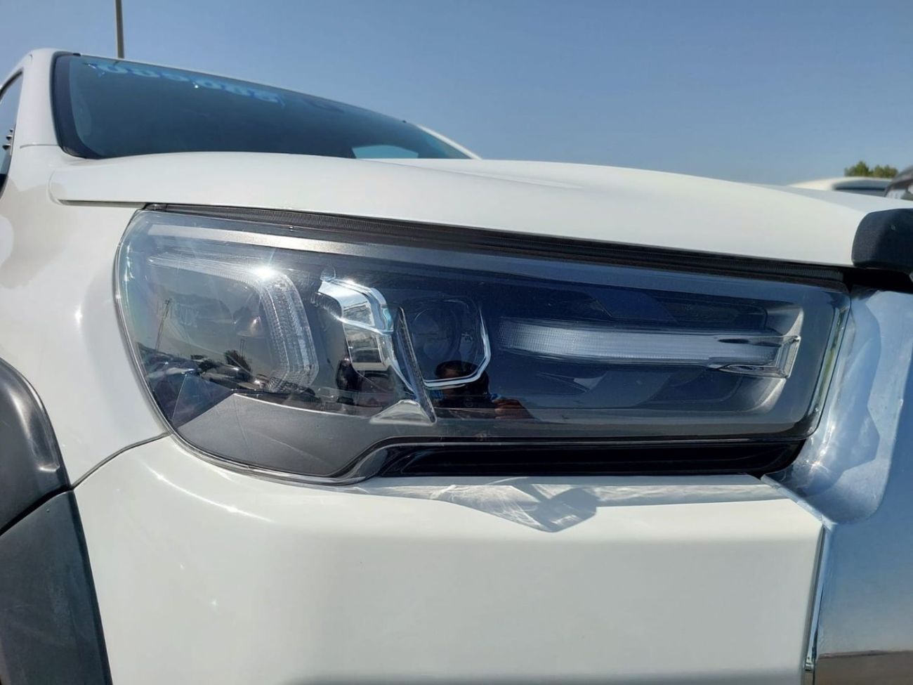 Toyota Hilux TOYOTA HILUX SR5 PICK UP RHD 2024 MODEL 2.8L DIESEL AUTOMATIC(PM21263)