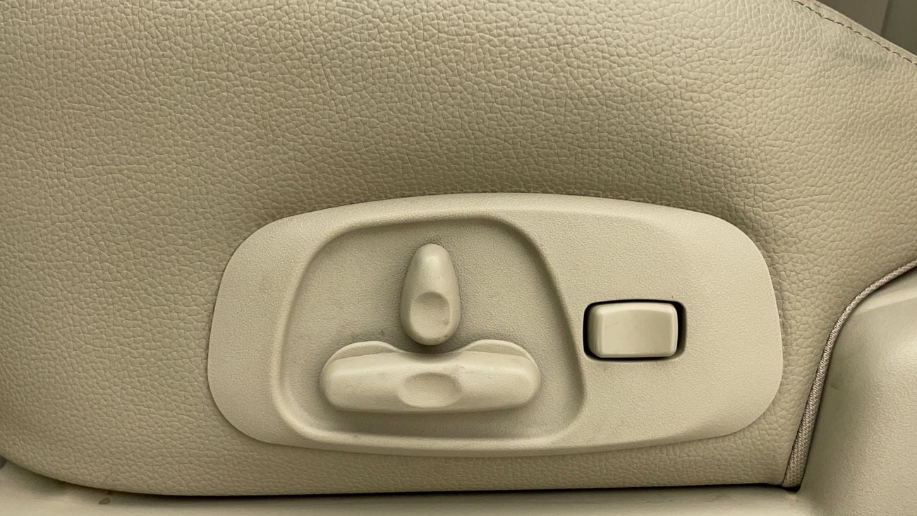 Mitsubishi Pajero GLS HIGHLINE 3.8 | Zero Down Payment | Home Test Drive