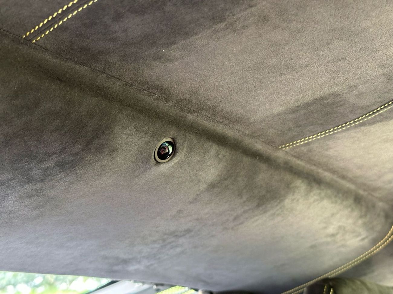 Ferrari 488 Pista 3.9L RIGHT HAND DRIVE Ferrari 488 Pista in Giallo Triplo Strato