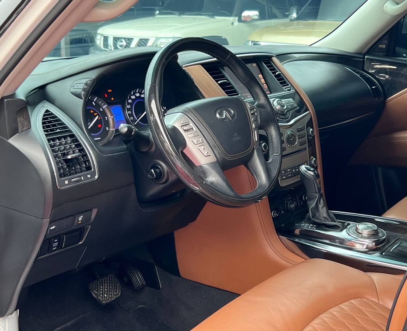 إنفينيتي QX80