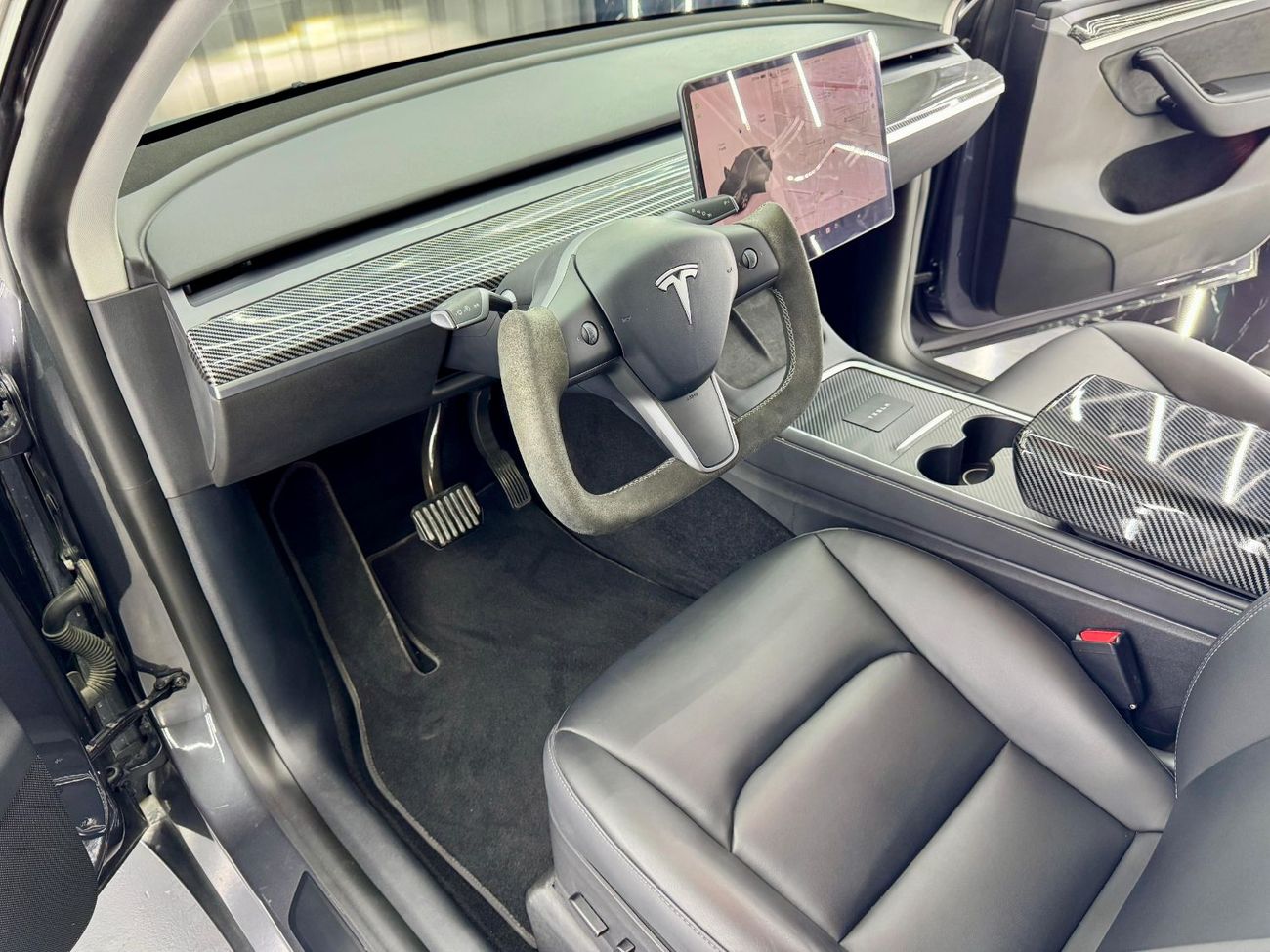 Tesla Model Y Long Range (AWD) 2022 Tesla Model Y, 2026 Tesla Warranty, Low Kms, Excellent Condition, GCC