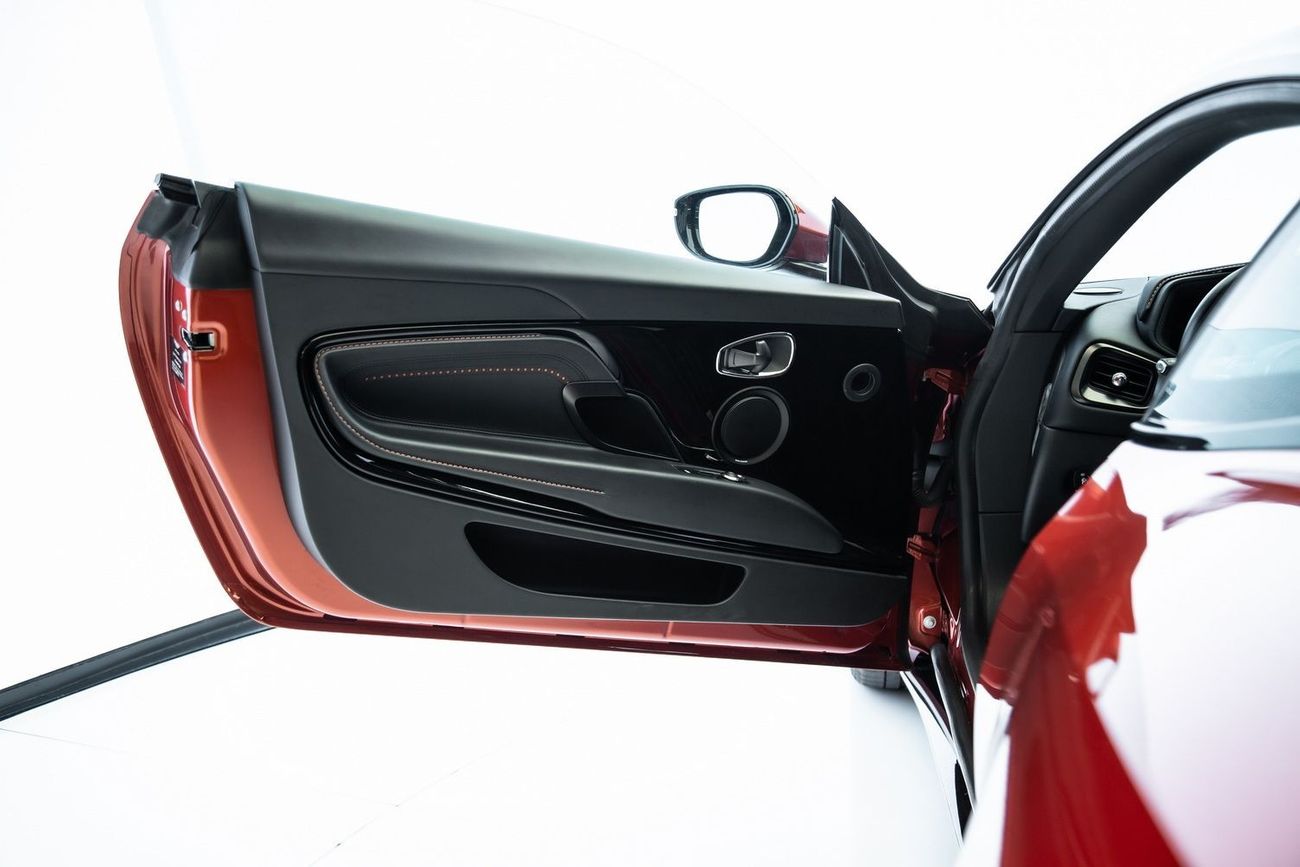 Aston Martin DB11 Std