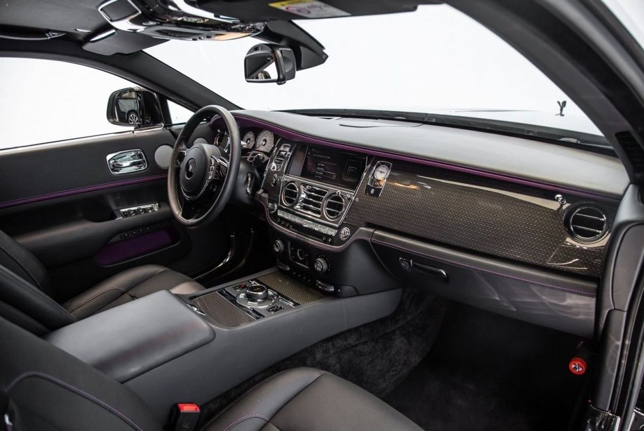 رولز رويس واريث بلاك بادج