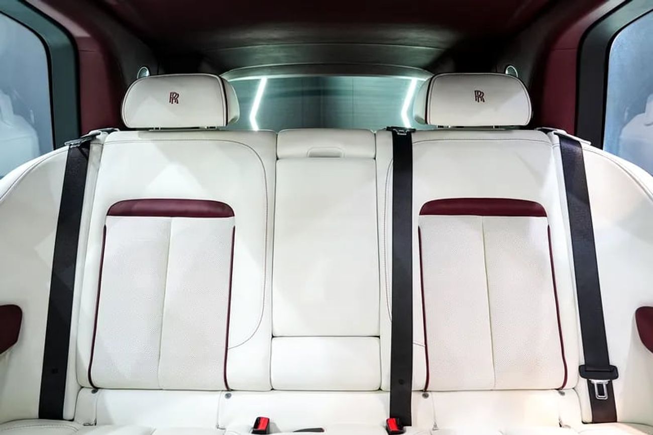 Rolls-Royce Cullinan Bespoke Audio, Rear-Seat Entertainment, Dealer Warranty Till 29/03/2026!!