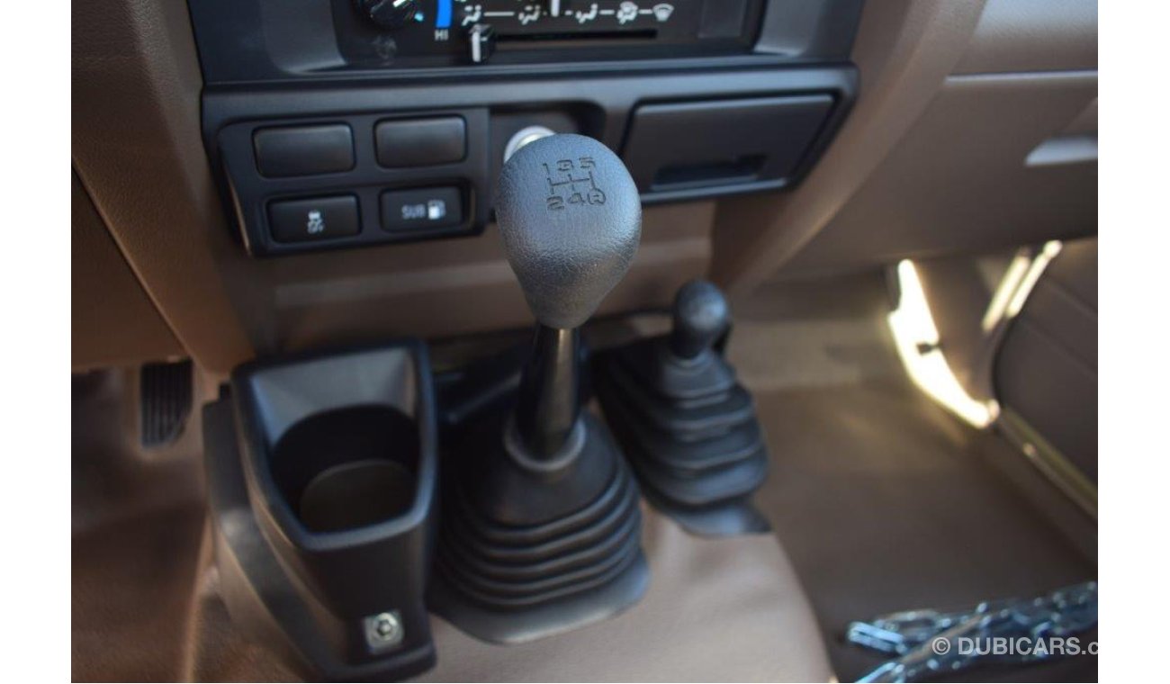 تويوتا لاند كروزر بيك آب 79 SINGLE CAB V6 4.0L PETROL MANUAL TRANSMISSION