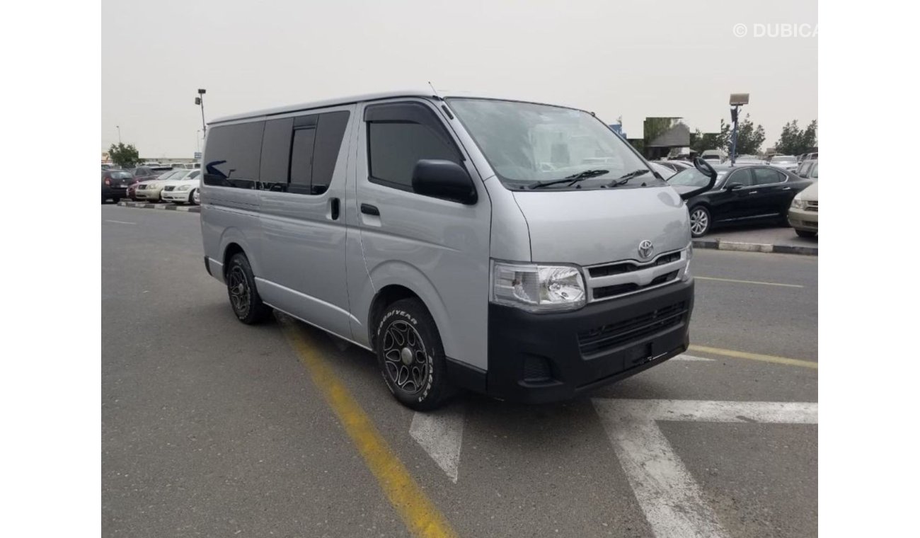 تويوتا هاياس Hiace RIGHT HAND DRIVE (Stock no PM 564 )