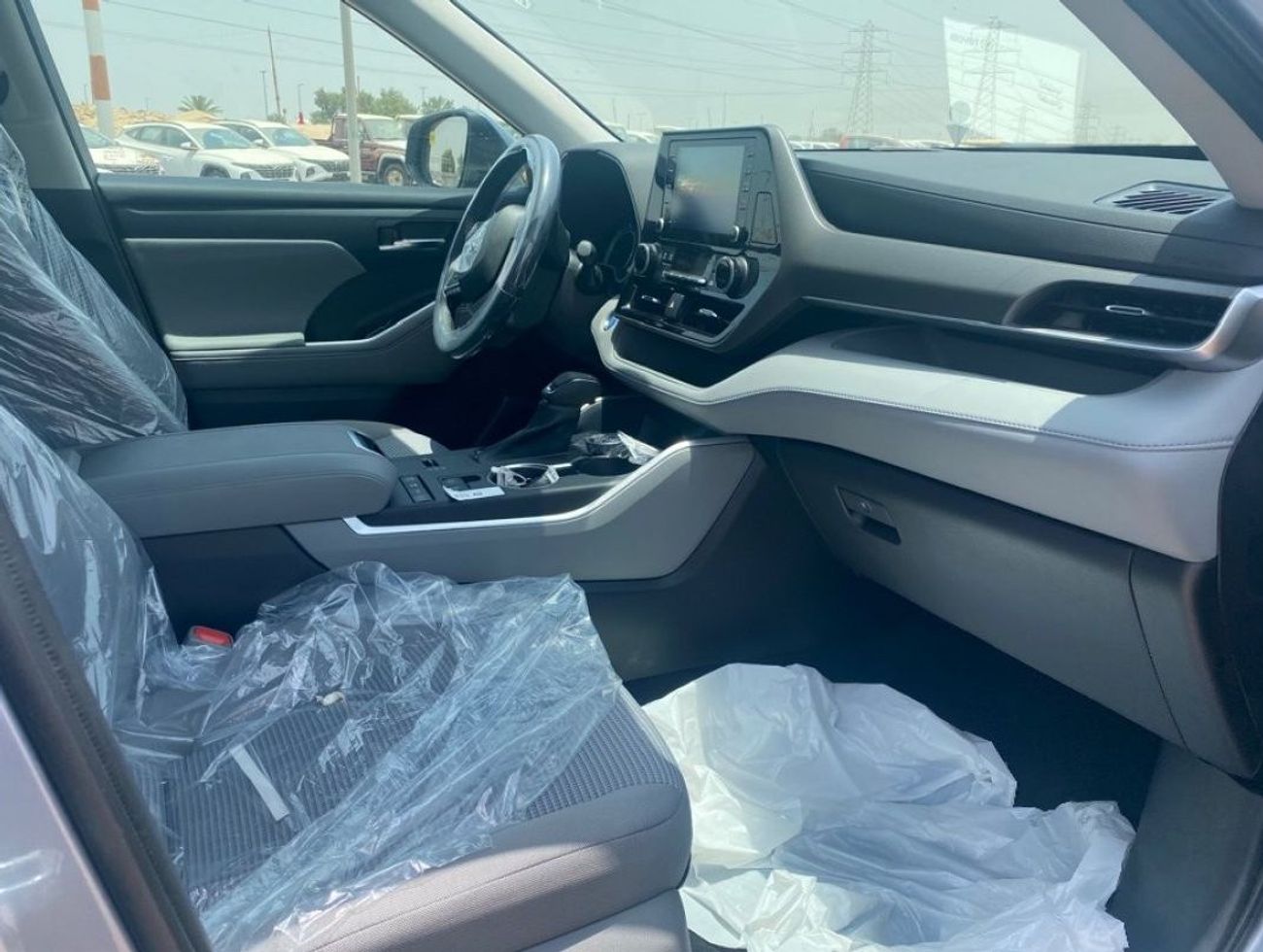 Toyota Highlander 2022 2.5L GLE HYBRID 4x4 FOR EXPORT