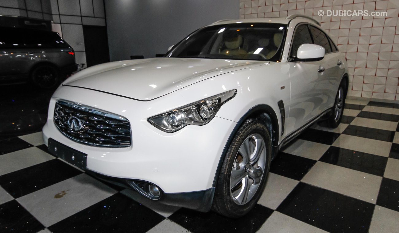 Infiniti FX35