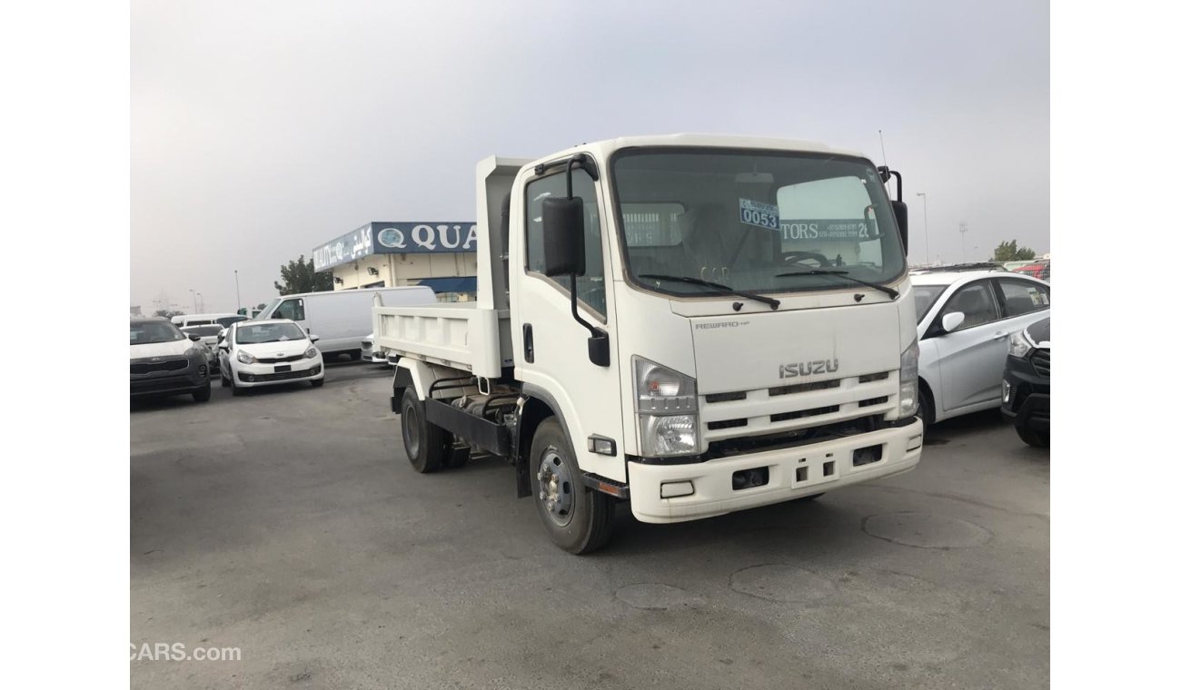 Isuzu NPR 4 ton