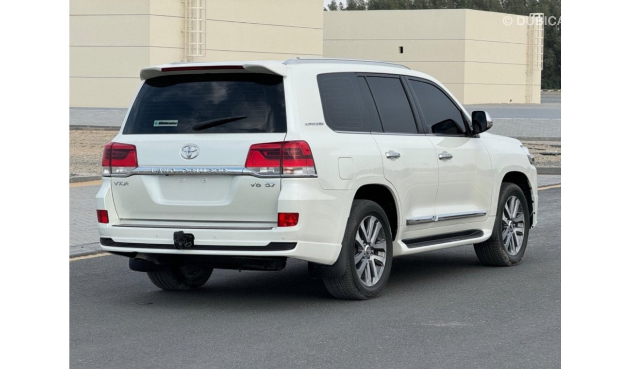 Toyota Land Cruiser VXR