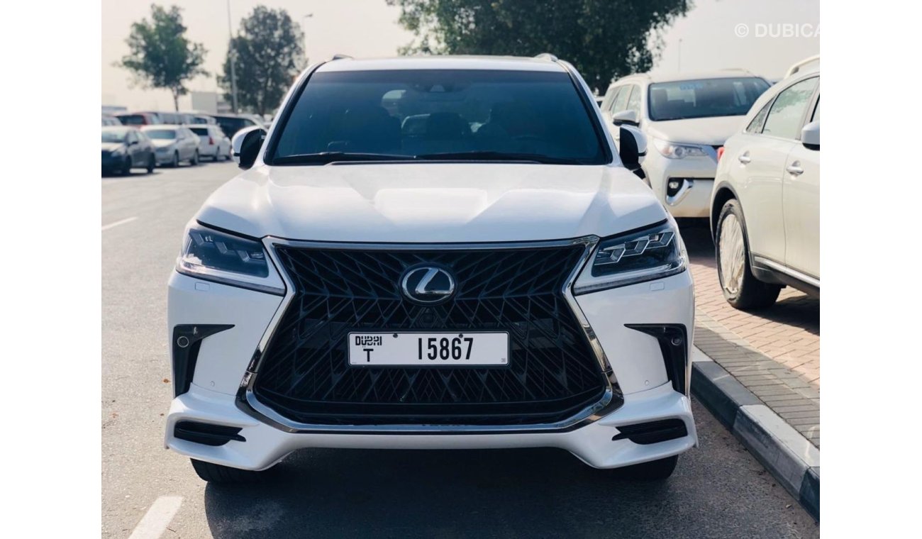 Lexus LX570 BLACK EDITION TOP RANGE MODEL - LIKE BRAND NEW - ONLY 3000 KMS