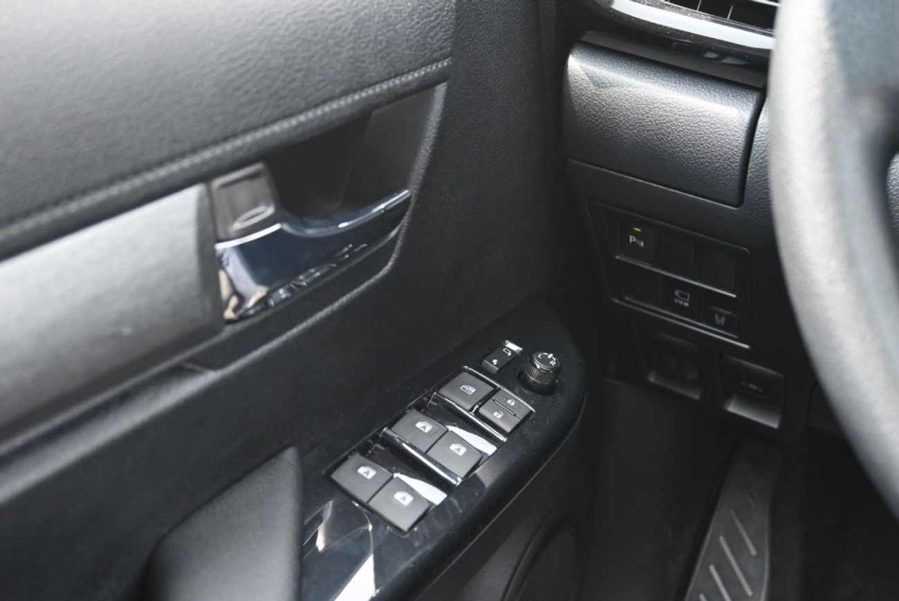 Toyota Hilux Toyota Hilux SR5 Adventure 4.0L V6, Petrol, 4WD, Pickup, Model 2024, Color Black