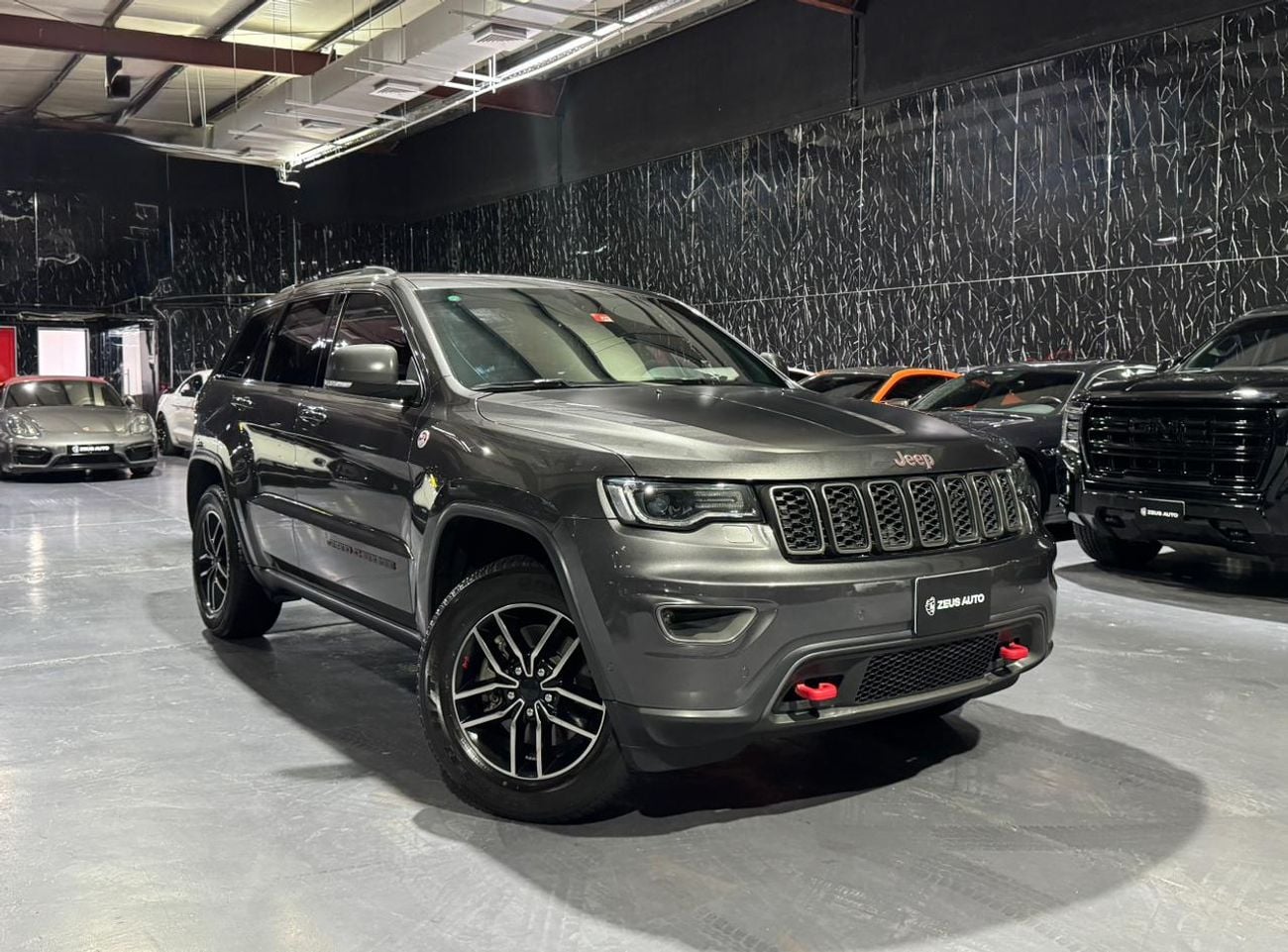 جيب جراند شيروكي Trailhawk 3.6L