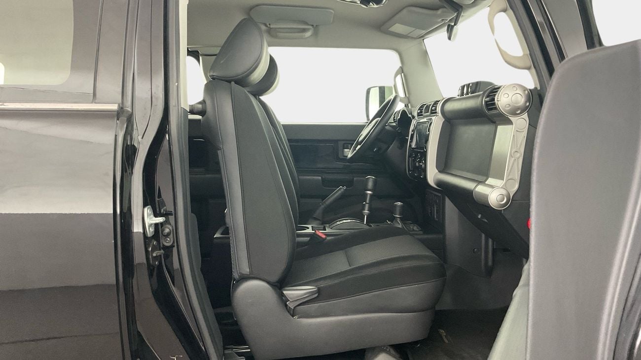 تويوتا إف جي كروزر GXR | شامل الضمان | 0 ﺪﻔﻋﺓ ﺃﻮﻟﻯ