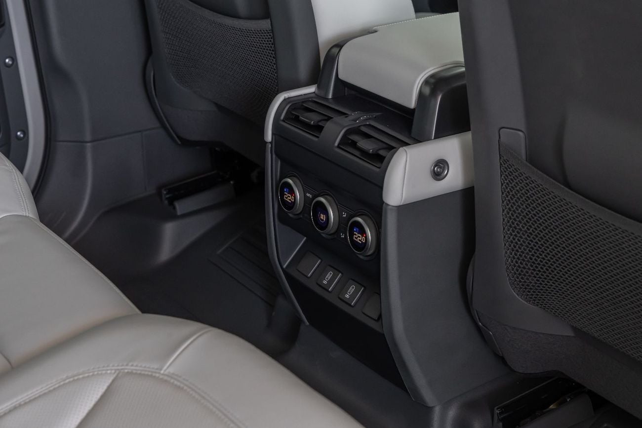 Land Rover Defender Land Rover Defender | 110 X-Dynamic HSE (P400) | GCC Specs | 2026 (Export)