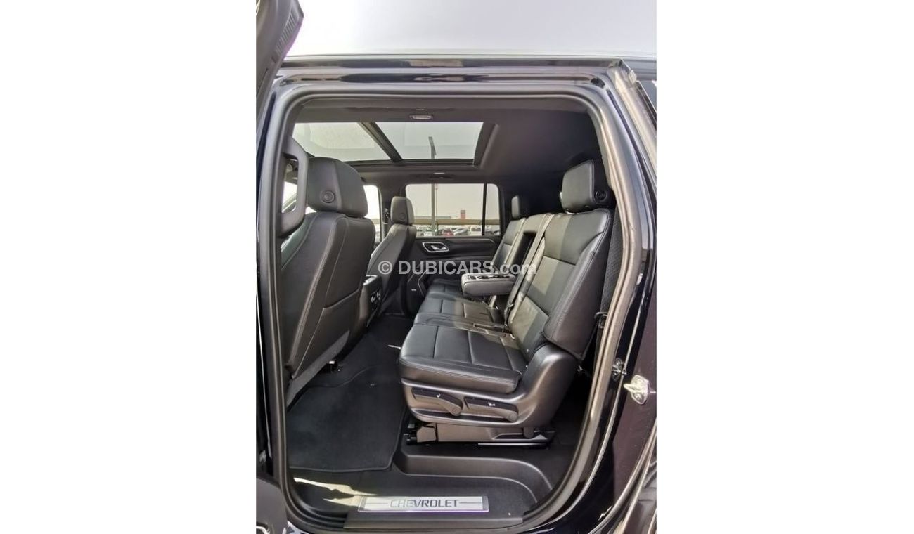 Chevrolet Suburban Chevrolet LT Suburban - 2021- Dark Blue