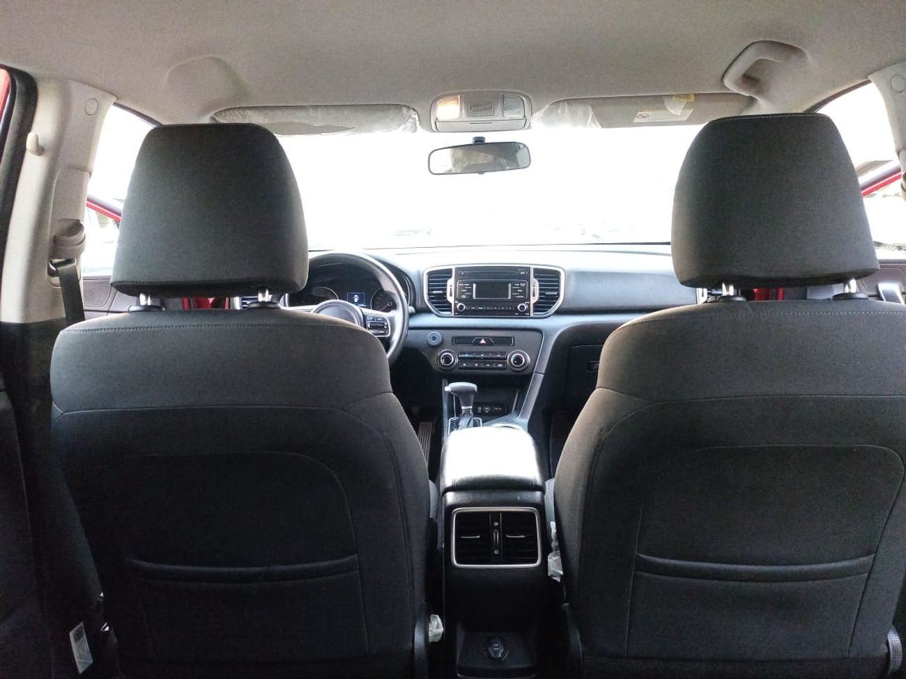 كيا سبورتيج خليجى  صبغ وكالة 1600 سى سى موديل 2018 مثبت سرعة تحكم رنجات أنوار ضباب بحالة ممتازة