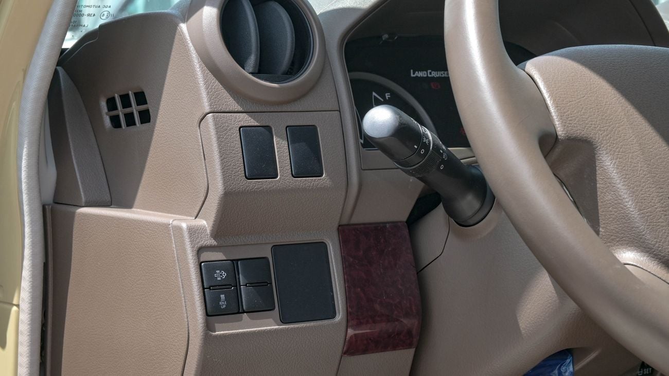 Toyota Land Cruiser Pick Up 79 4.5 DIESEL DC 2023 V8