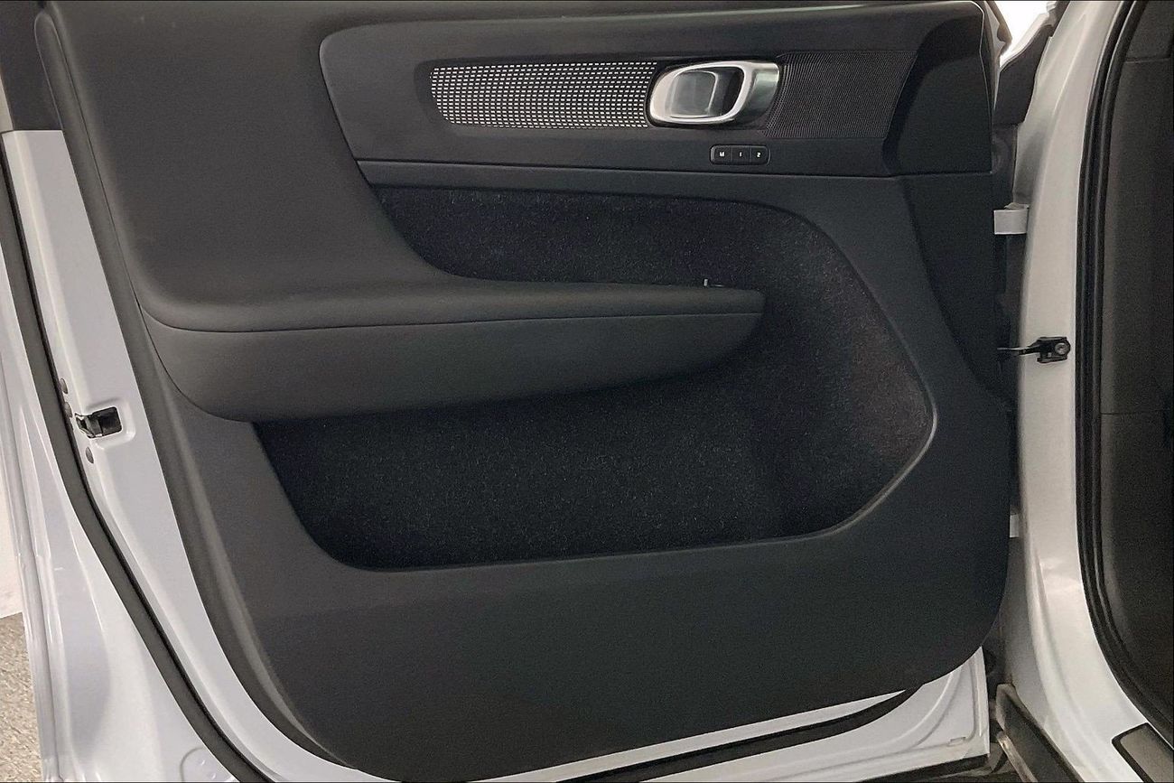 فولفو XC 40 T5 R Design | شامل الضمان | 0 ﺪﻔﻋﺓ ﺃﻮﻟﻯ