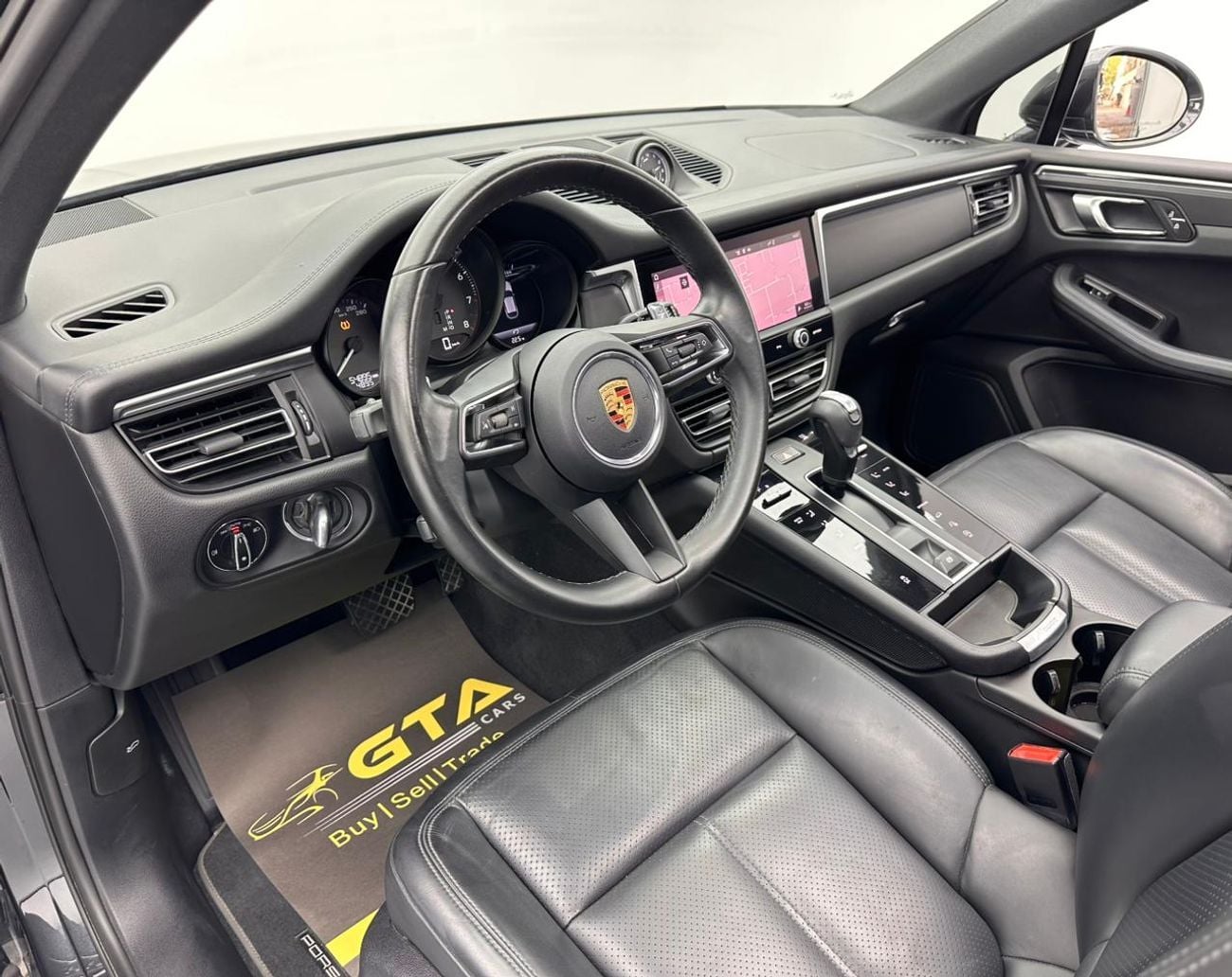 بورش ماكان 2022 Porsche Macan, 1 Year Warranty Unlimited, Full Service History, Excellent Condition, GCC