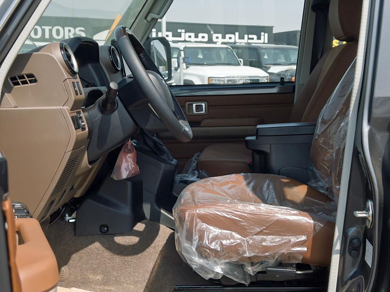 تويوتا لاند كروزر 70 EXPORT ONLY - TOYOTA LC76 LX 2.8L A/T