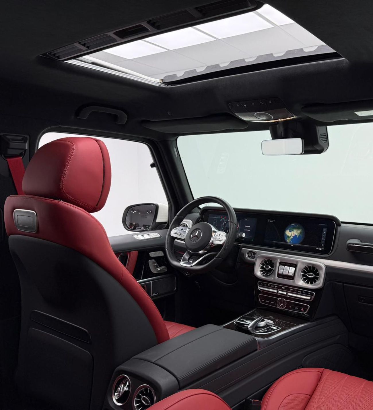 مرسيدس بنز G 500 2023 Mercedes Benz G500, Mercedes Service Pack, Very Low Km, Fully Loaded, Excellent Condition, GCC