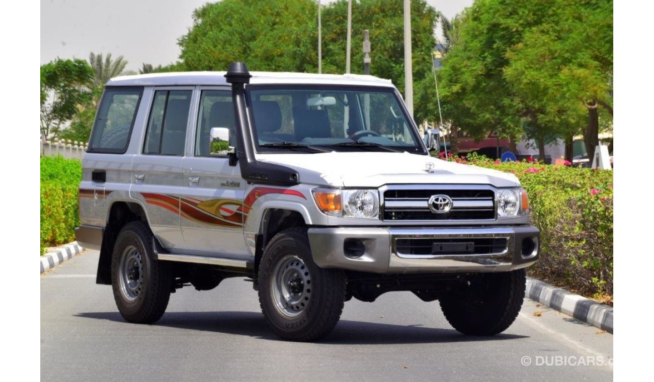 Toyota Land Cruiser 76 4.0L WITH SNORKEL