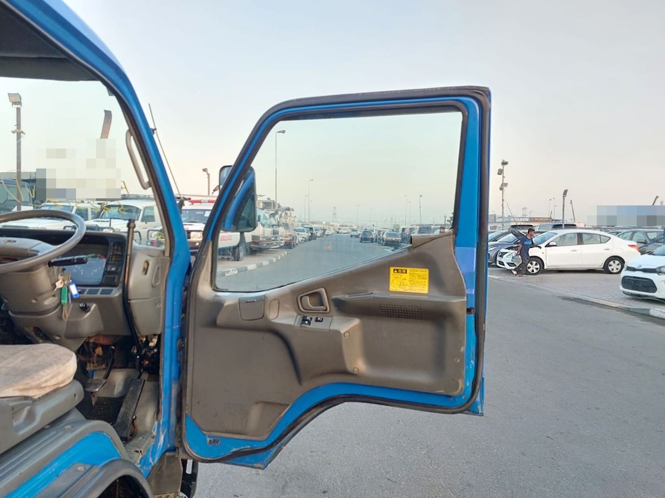 ميتسوبيشي فوسو كانتير MITSUBISHI CANTER TRUCK RHD 1997 MODEL 4.2 L DIESEL MANUAL(PM22312)