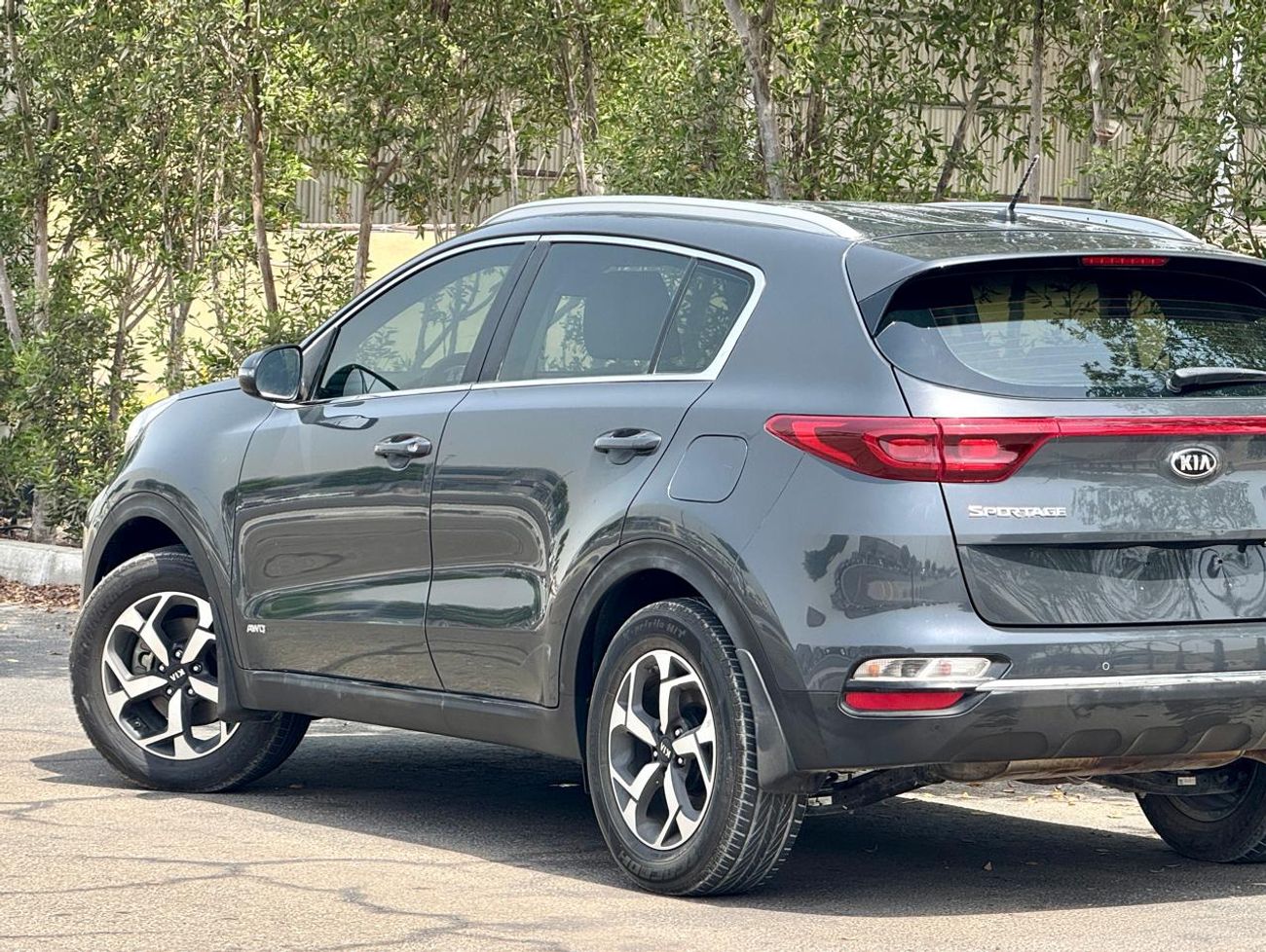 كيا سبورتيج LX 2.4L