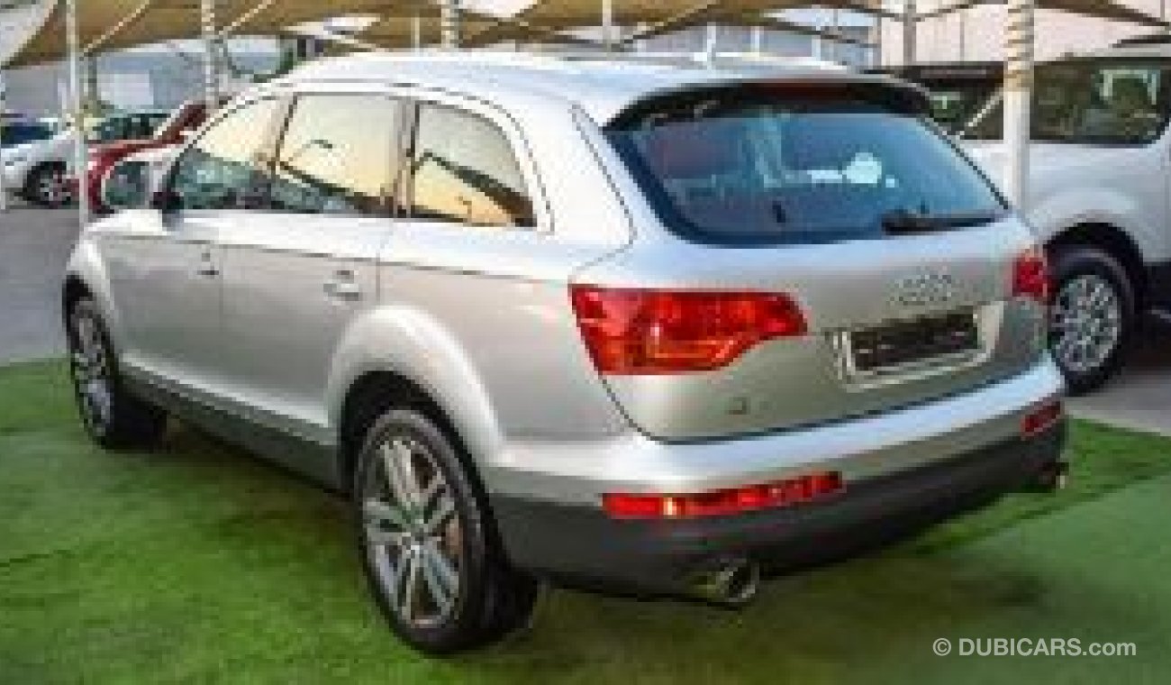 Audi Q7 Gulf - panorama - screen - alloy wheels - sensors - without accidents