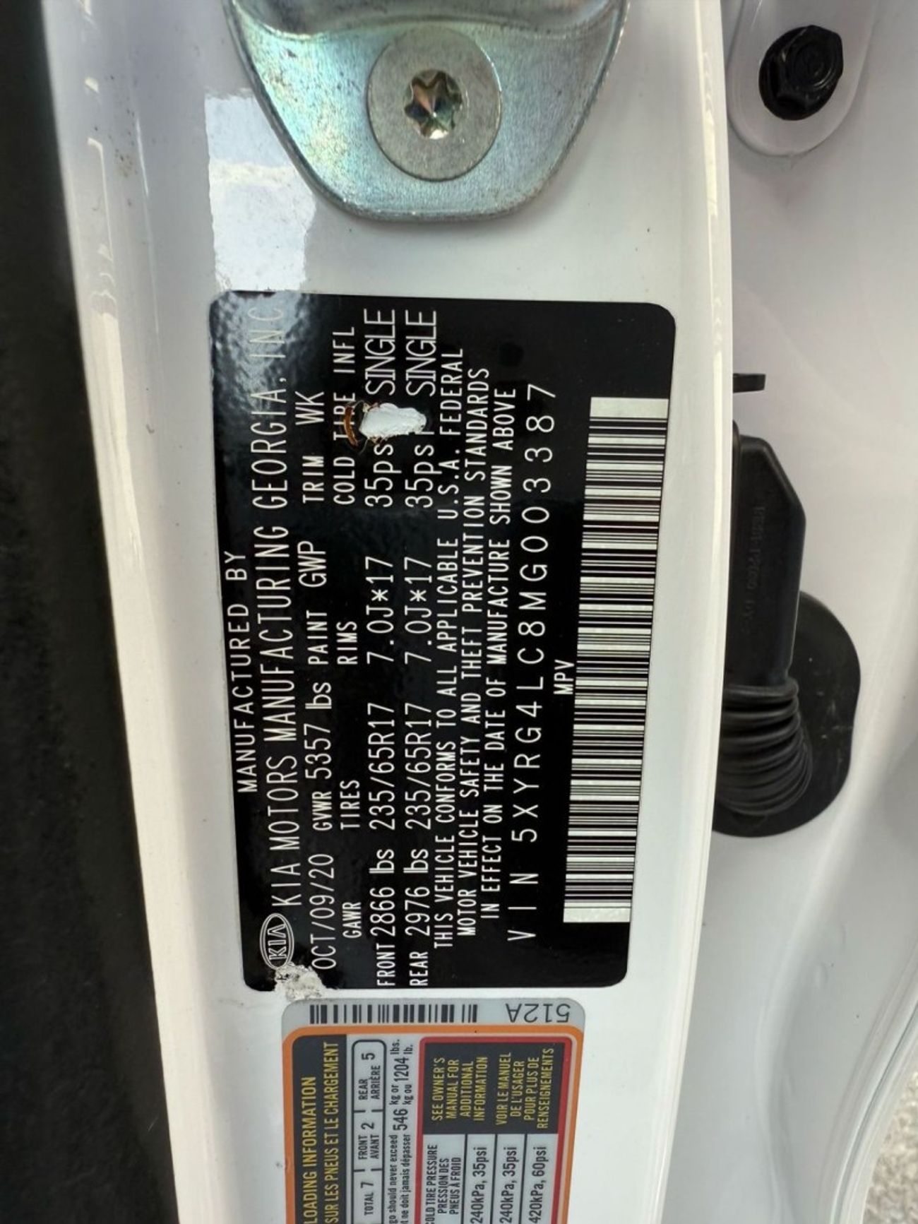 Kia Sorento Std 2.5L AWD KIA SORENTO 2.5L AWD | UAE PASS