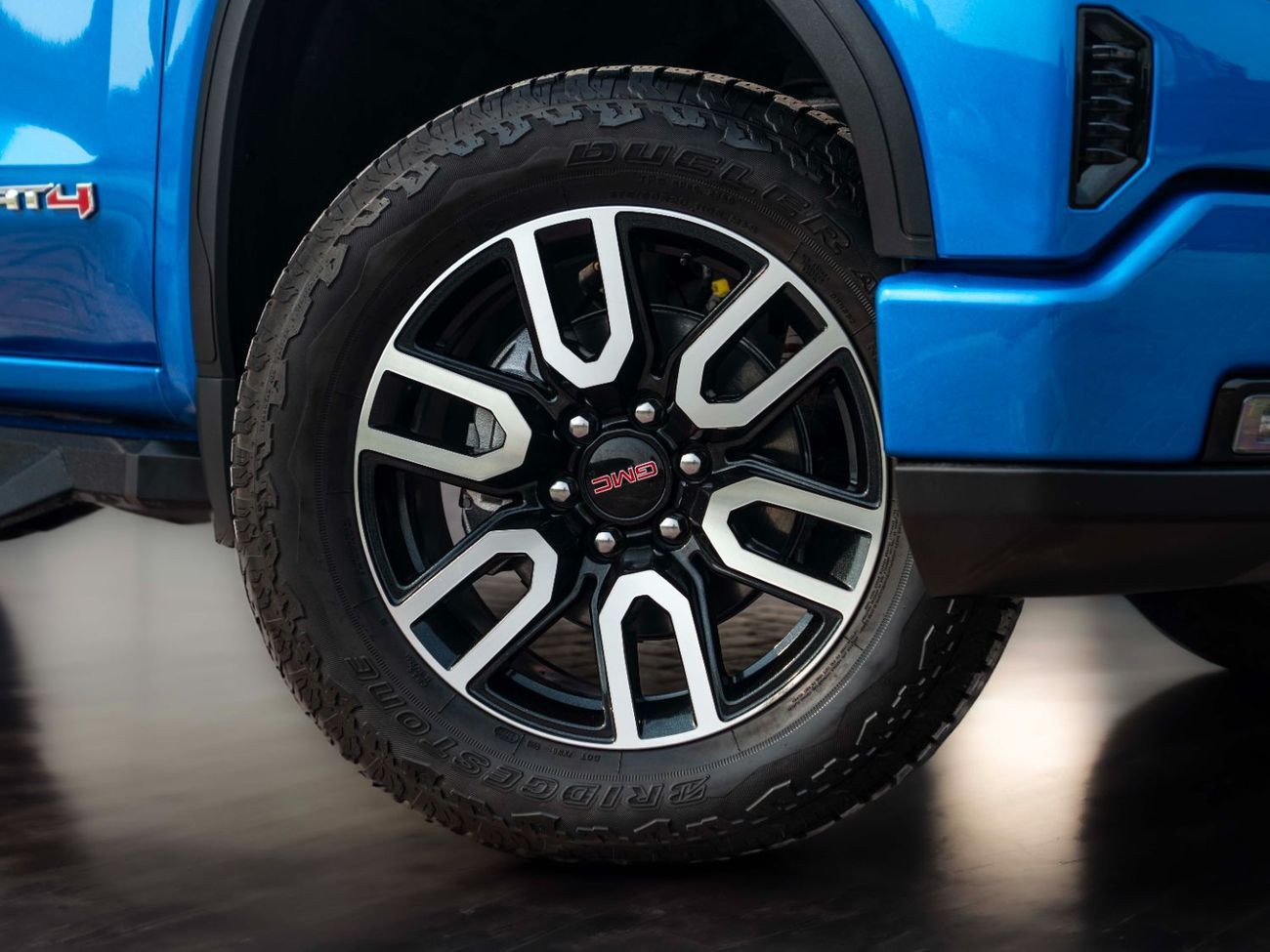 جي أم سي سييرا 5.3L V8 AT4 Regular Cab (AWD)