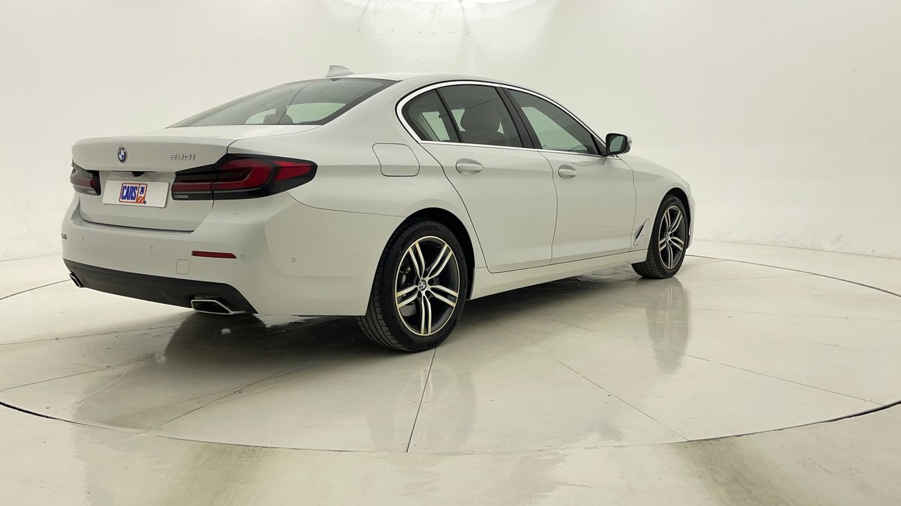 بي أم دبليو 520i JOY EDITION 2 | بدون دفعة مقدمة | اختبار القيادة في المنزل