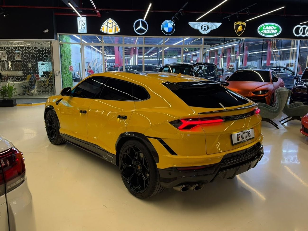 لامبورغيني اوروس PERFORMANTE لامبورغيني أوروس بيرفورمانس 2025 - ضمان كامل لمدة سنتين - بحالة جديدة تماماً