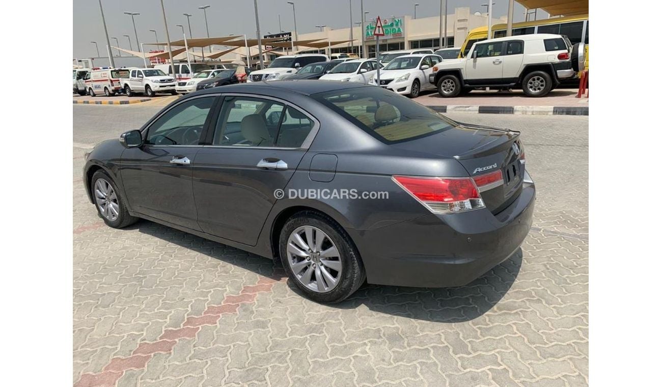 Honda Accord 2012 v4 g cc full options no 1