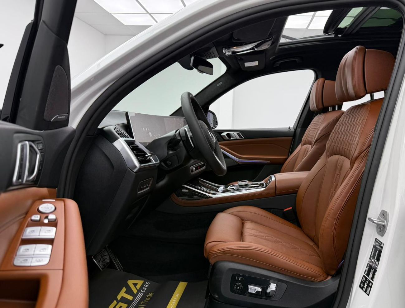 BMW X7 40i 3.0L 2025 BMW X7 xDrive40i M-Sport, 2030 BMW Warranty + Service Pack, Very Low Km, Fully Loaded,