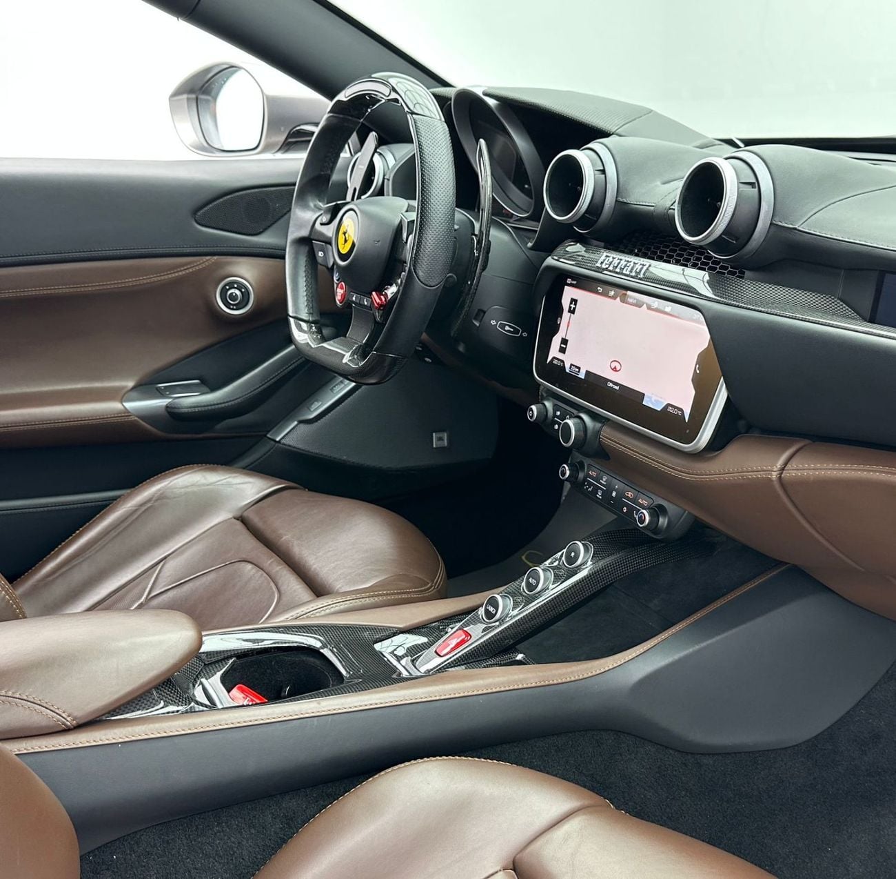 Ferrari Portofino STD 2019 Ferrari Portofino, Sept/2026 Warranty + Service Contract, Full Ferrari Service History, GCC
